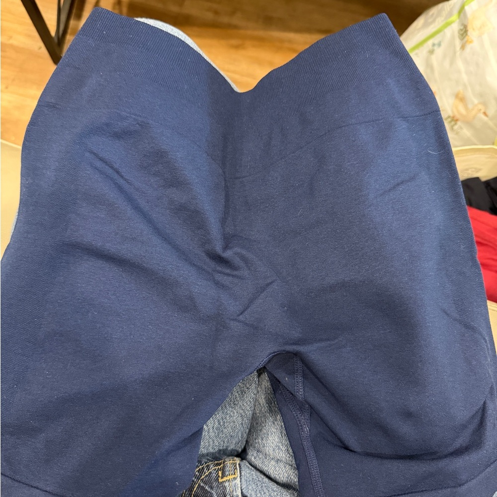 Women's Navy Athletic Shorts - Comfortable Stretch Performance
